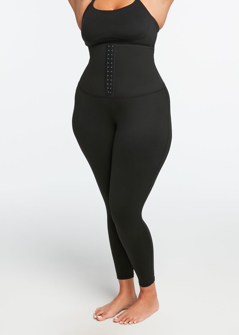 Schlankmachende und Anti-Cellulite-Leggings, die das Schwitzen fördern. 