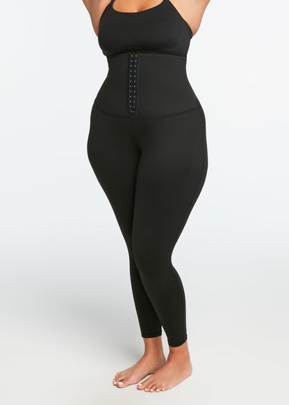 Schlankmachende und Anti-Cellulite-Leggings, die das Schwitzen fördern. 