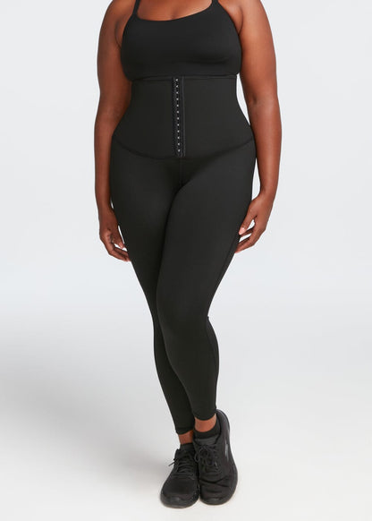 Schlankmachende und Anti-Cellulite-Leggings, die das Schwitzen fördern. 