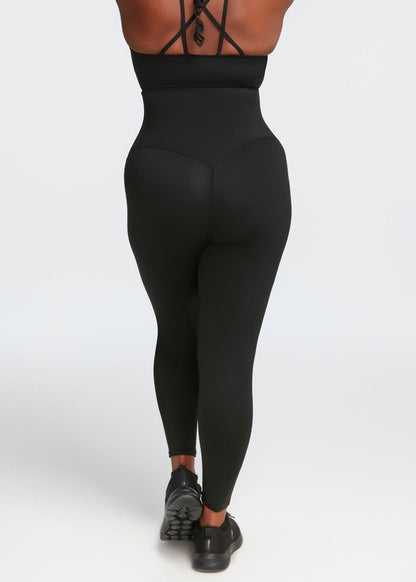 Schlankmachende und Anti-Cellulite-Leggings, die das Schwitzen fördern. 