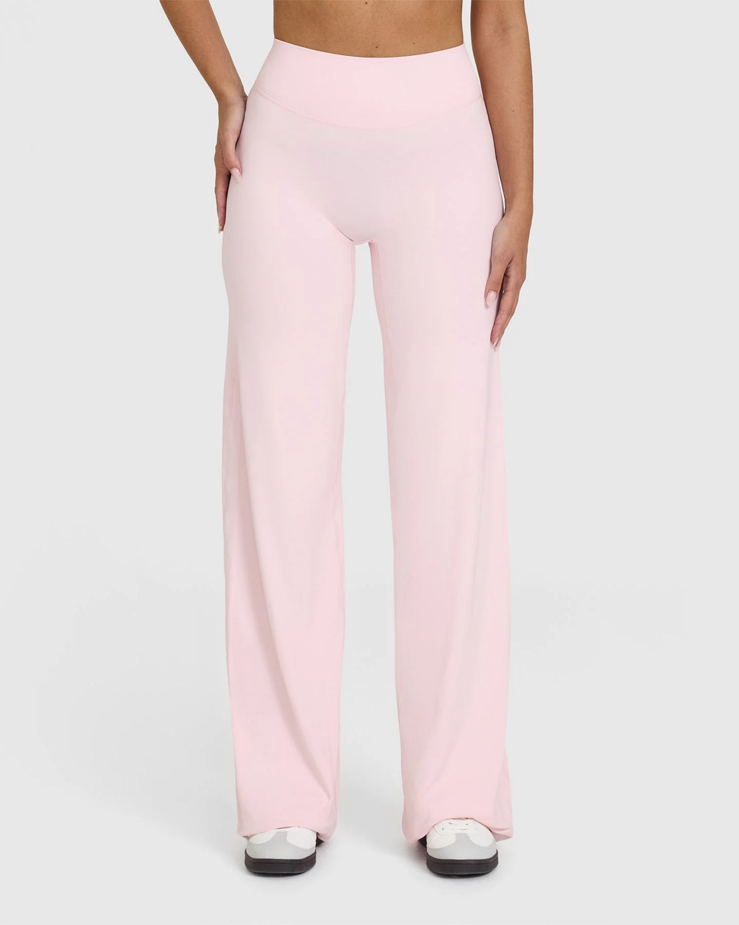 Take Advantage Of Our Spring Sale To Save 60% On Our Icon Straight Leg Bottoms 💕